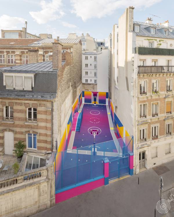 Basketball Court by |||-Studio & Pigalle